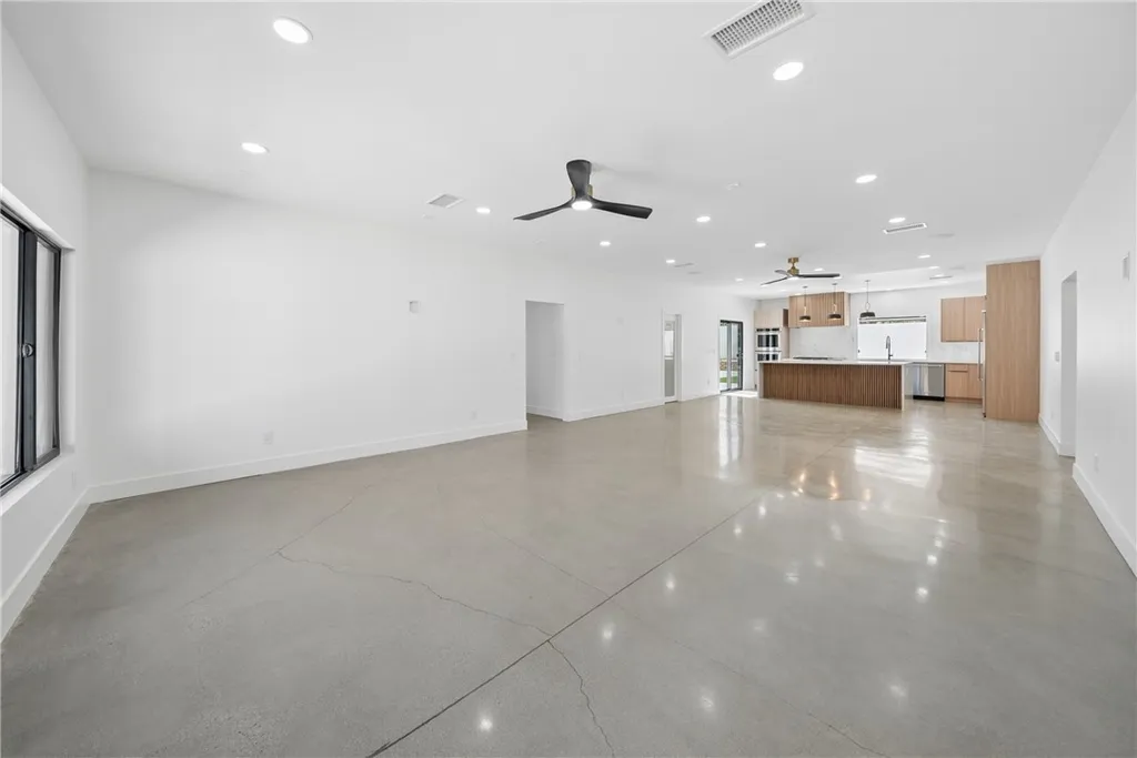 Additional image 21 of 54217 Eisenhower Dr, La Quinta, CA 92253