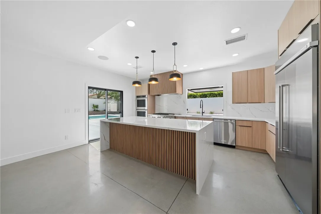 Additional image 85 of 54217 Eisenhower Dr, La Quinta, CA 92253