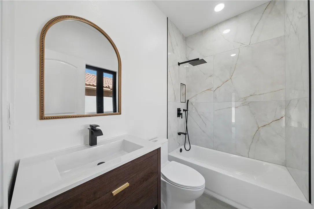 Additional image 104 of 54217 Eisenhower Dr, La Quinta, CA 92253