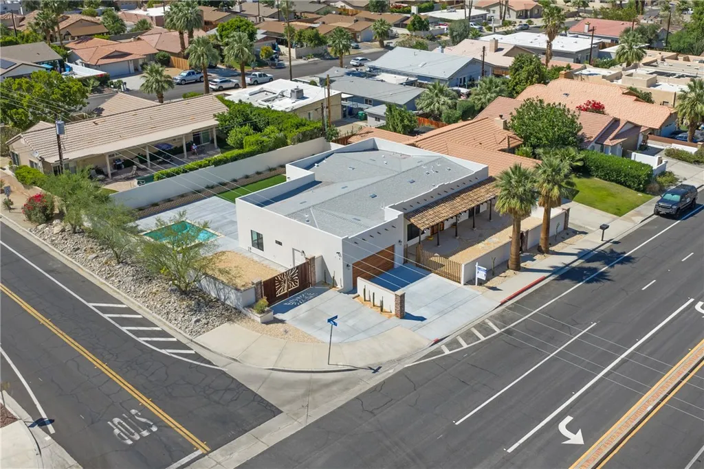 Additional image 11 of 54217 Eisenhower Dr, La Quinta, CA 92253