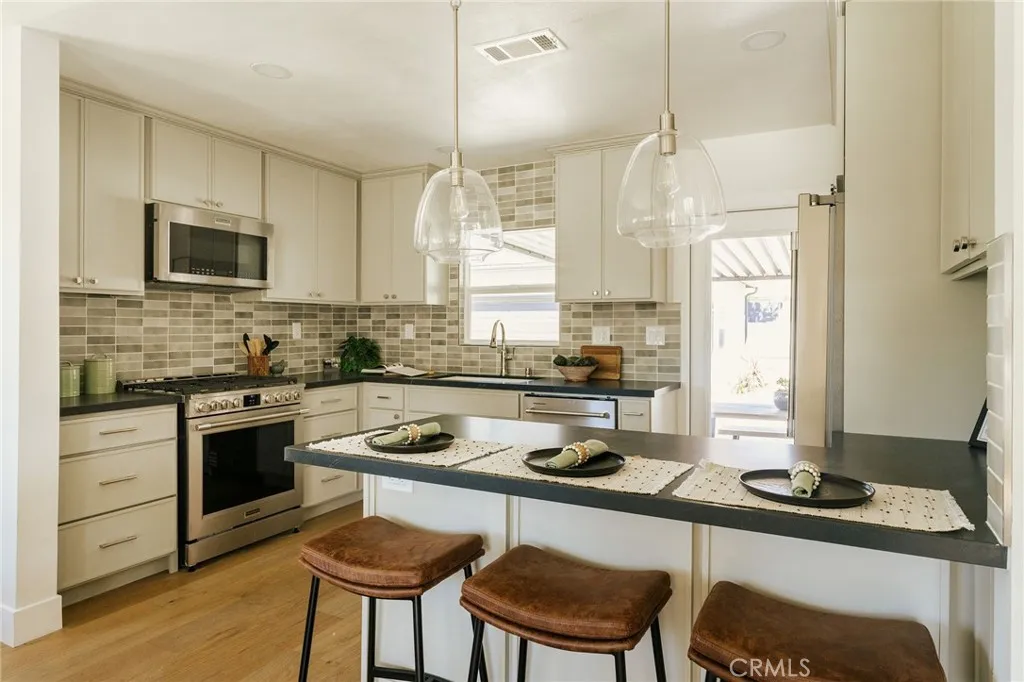 Additional image 63 of 5837 E Gossamer Street, Long Beach, CA 90808