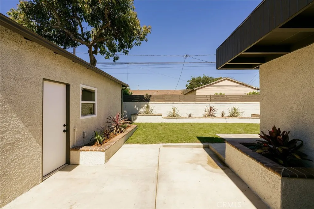Additional image 100 of 5837 E Gossamer Street, Long Beach, CA 90808