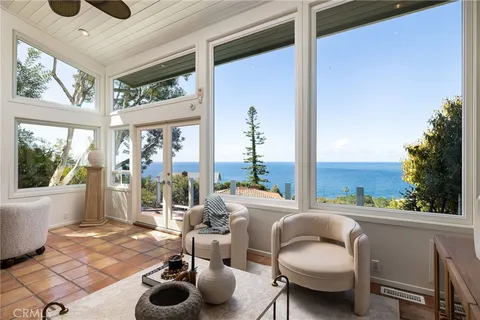 32006 Sunset Avenue, Laguna Beach, CA MLS: OC25050753