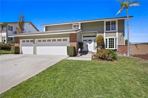 6681 E Smokewood Circle, Anaheim Hills, CA MLS: PW25054144