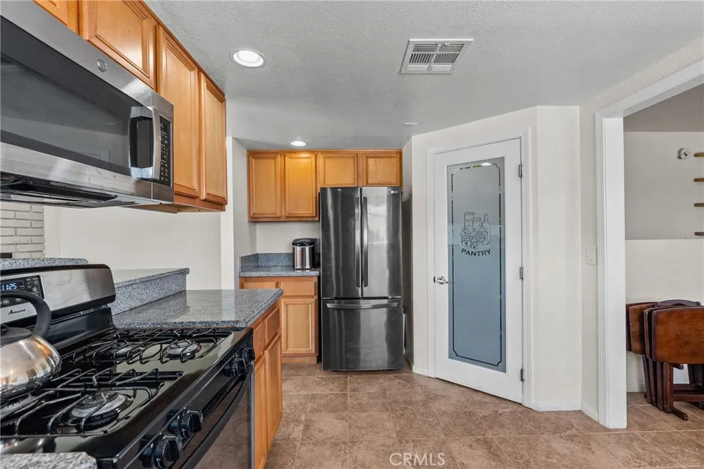 Additional image 81 of 3521 E Avenue T4, Palmdale, CA 93550