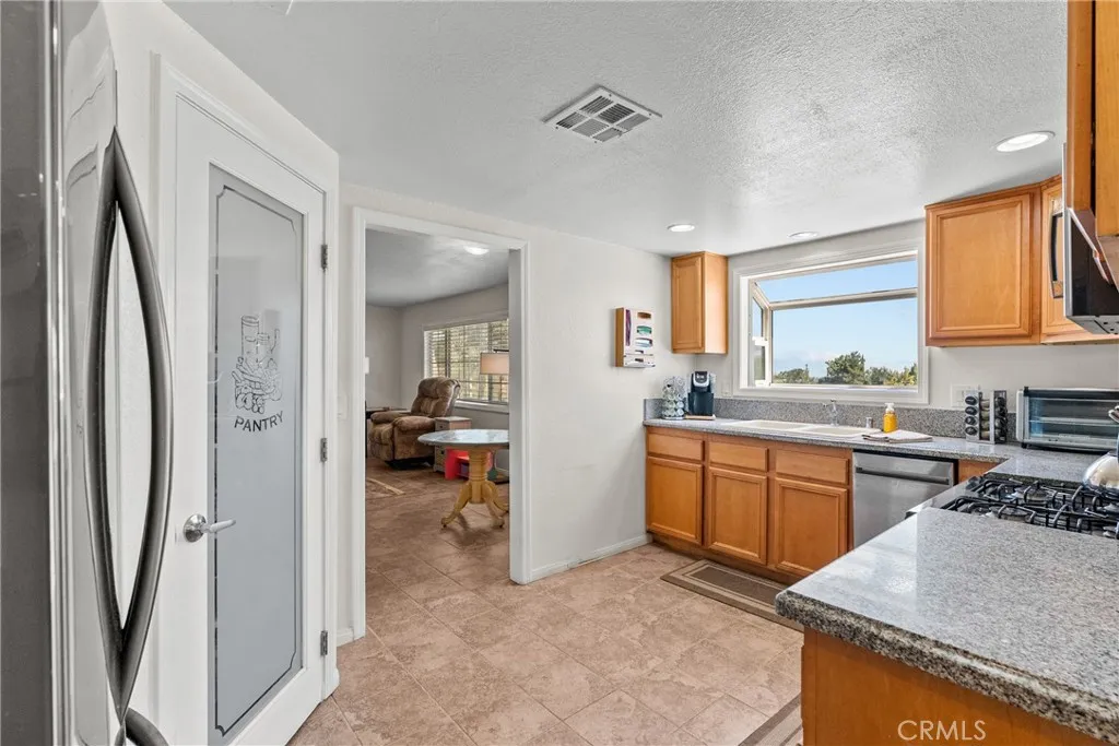 Additional image 78 of 3521 E Avenue T4, Palmdale, CA 93550