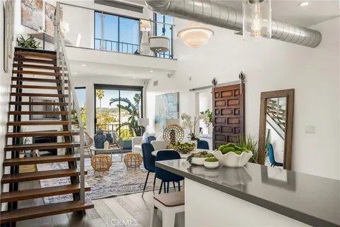 660 N Sweetzer Avenue Unit 302, West Hollywood, CA MLS: PW25051082