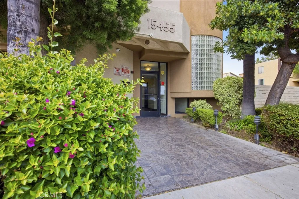 Additional image 32 of 15455 Sherman Way Unit 27, Van Nuys, CA 91406