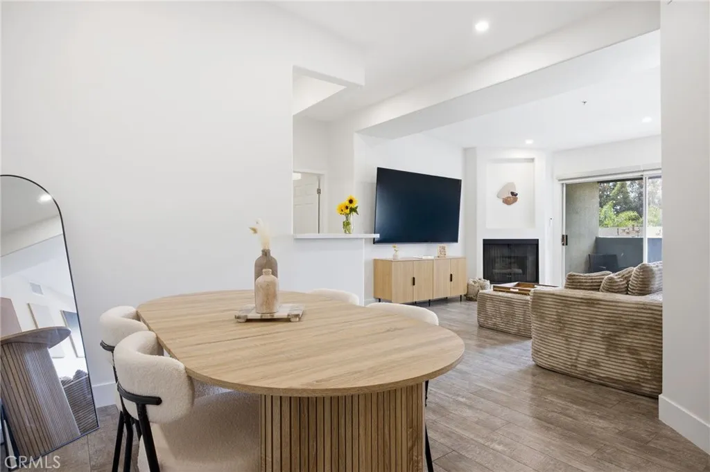 Additional image 4 of 15455 Sherman Way Unit 27, Van Nuys, CA 91406