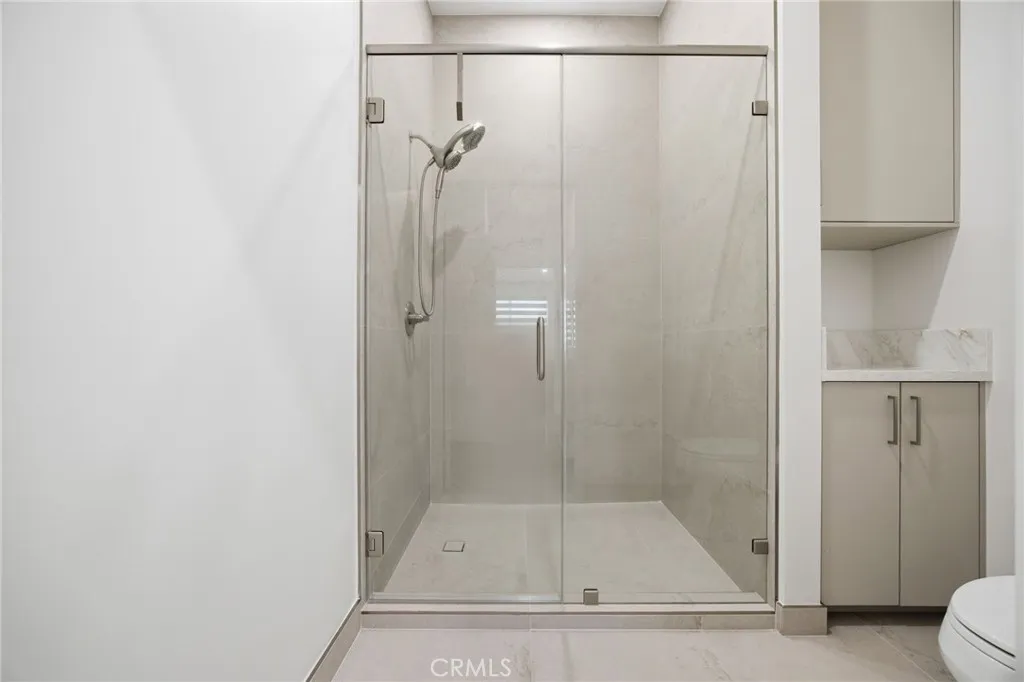 Additional image 21 of 15455 Sherman Way Unit 27, Van Nuys, CA 91406