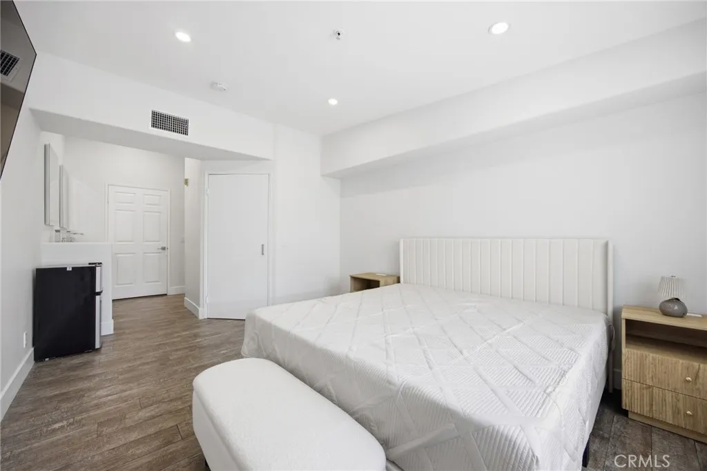 Additional image 45 of 15455 Sherman Way Unit 27, Van Nuys, CA 91406
