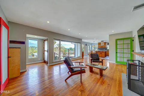 145 Anita Drive, Pasadena, CA MLS: P1-21605