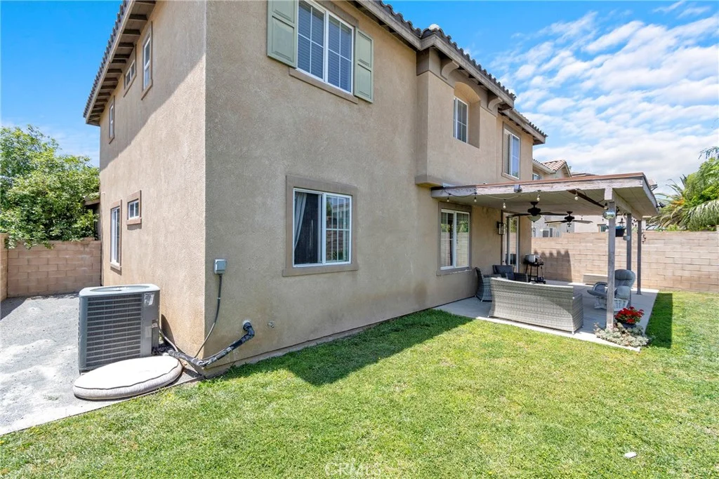 6229 Eaglemont Dr, Fontana, CA 92336