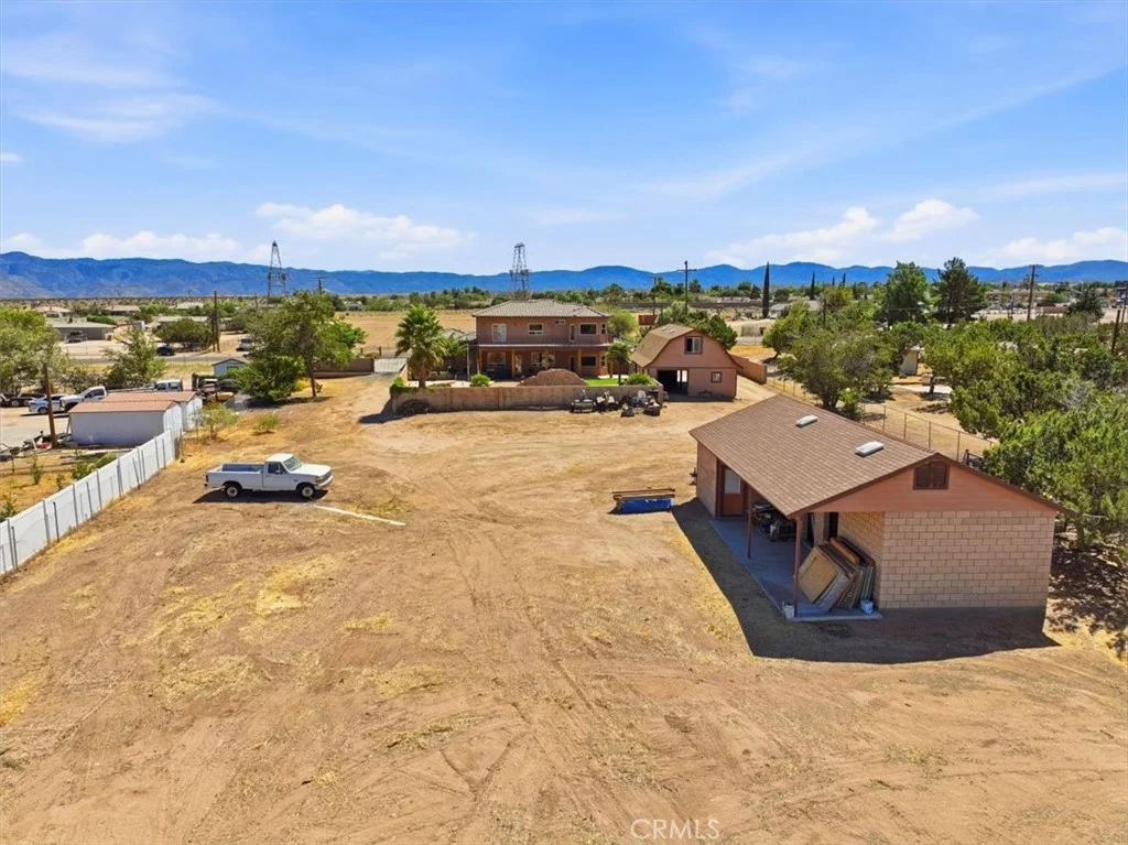 7414 3rd Ave, Hesperia, CA 92345