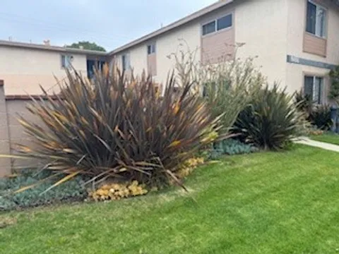988 Valencia Street Unit 4, Costa Mesa, CA MLS: OC25077453