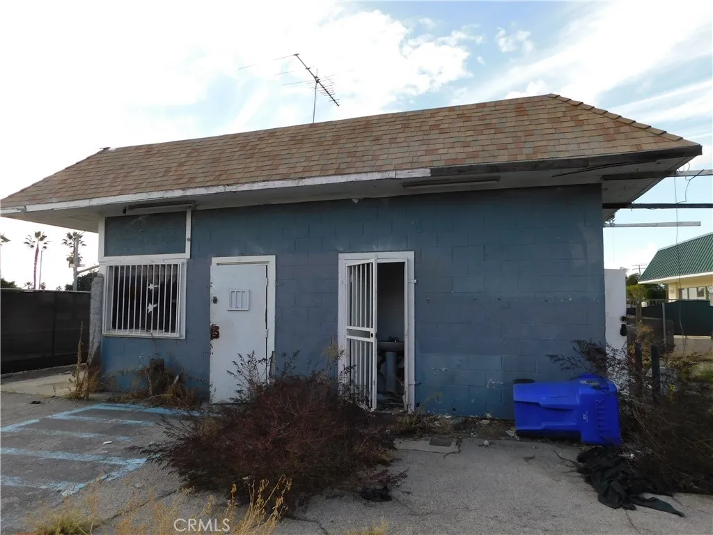 Additional image 28 of 1640 E 3rd Street, Highland, CA 92410