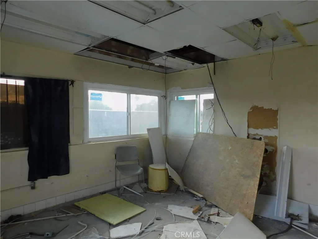 Additional image 31 of 1640 E 3rd Street, Highland, CA 92410