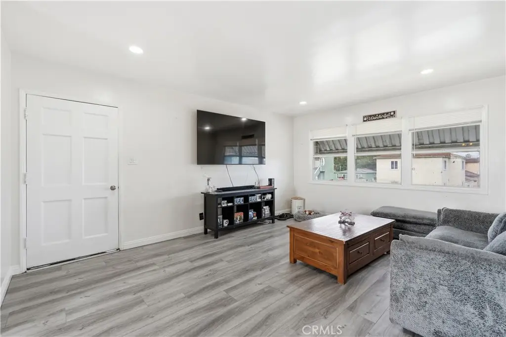 Additional image 46 of 10217 Haas Ave, Los Angeles, CA 90047
