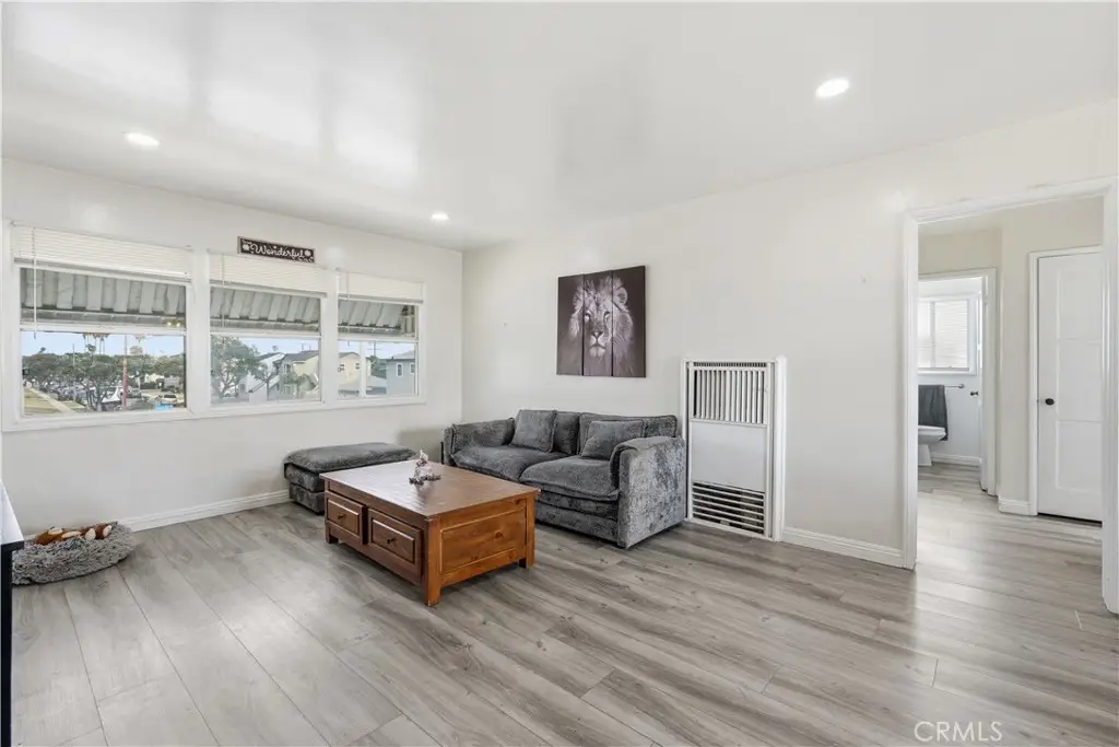 Additional image 38 of 10217 Haas Ave, Los Angeles, CA 90047
