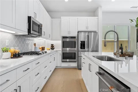121 Bosal, Irvine, CA 92618 - MLS#: OC25007357