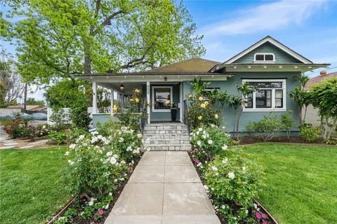 952 E Palmyra Avenue, Orange, CA MLS: PW25101768
