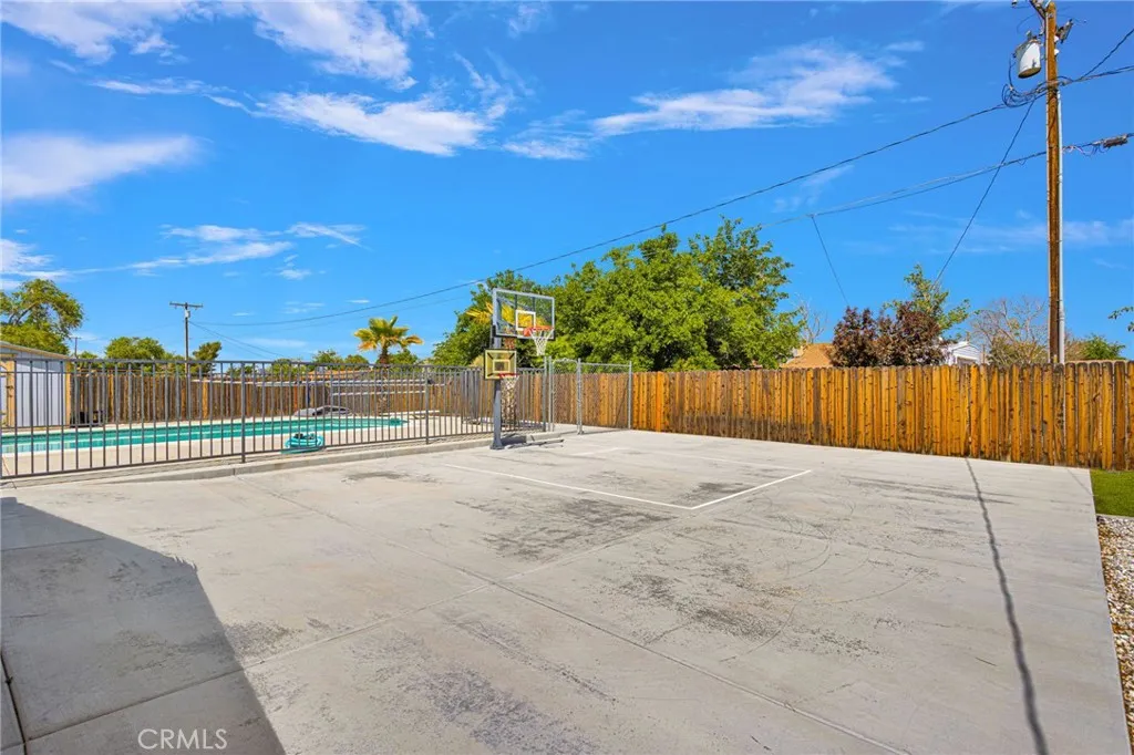 Additional image 87 of 12575 Tesuque Road, Apple Valley, CA 92308
