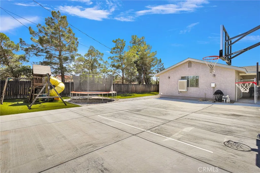 Additional image 85 of 12575 Tesuque Road, Apple Valley, CA 92308