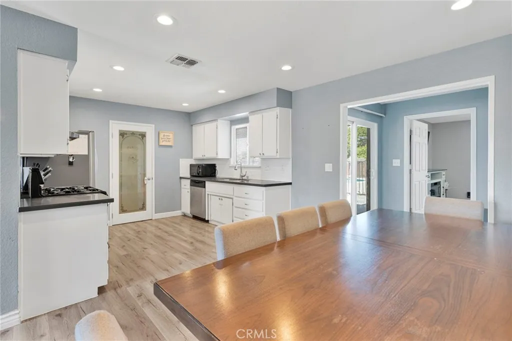 Additional image 59 of 12575 Tesuque Road, Apple Valley, CA 92308