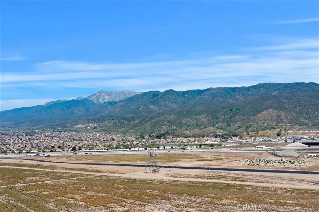 Additional image 88 of 15816 Parry Peak Dr, Fontana, CA 92336