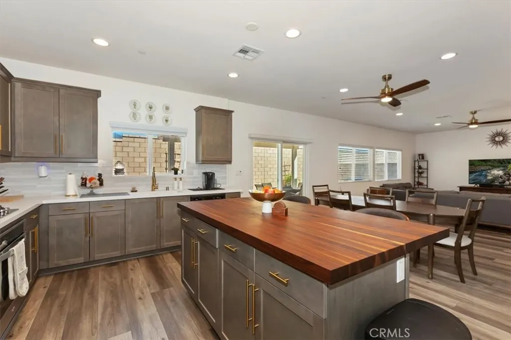 Additional image 57 of 15816 Parry Peak Dr, Fontana, CA 92336