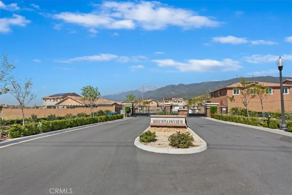 Additional image 36 of 15816 Parry Peak Dr, Fontana, CA 92336