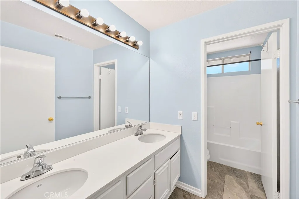 33265 Calle Langarica, Temecula, CA 92592