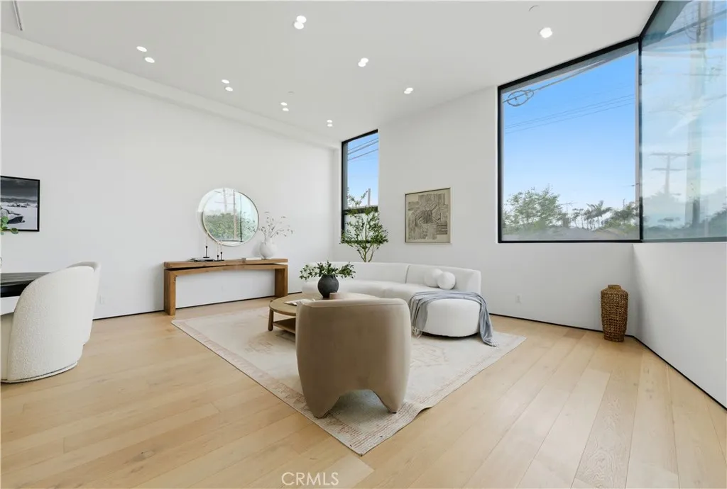 Additional image 4 of 3601 Mclaughlin Avenue, Los Angeles, CA 90066