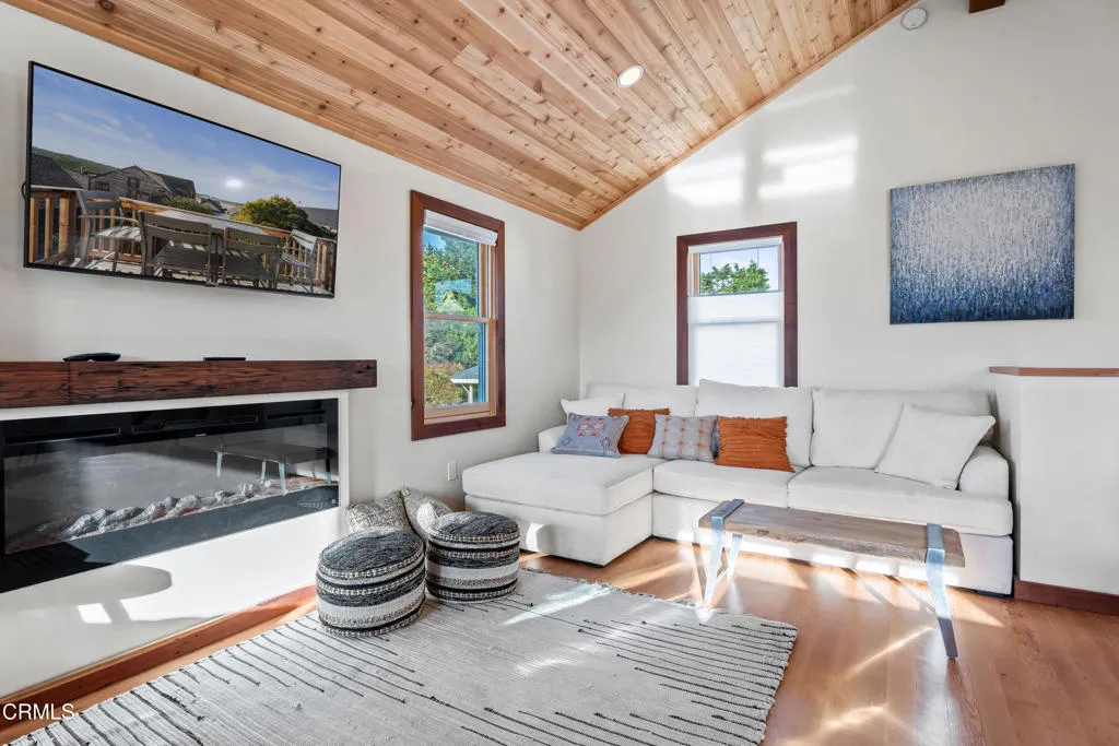 Additional image 38 of 45070 Main Street, Mendocino, CA 95460