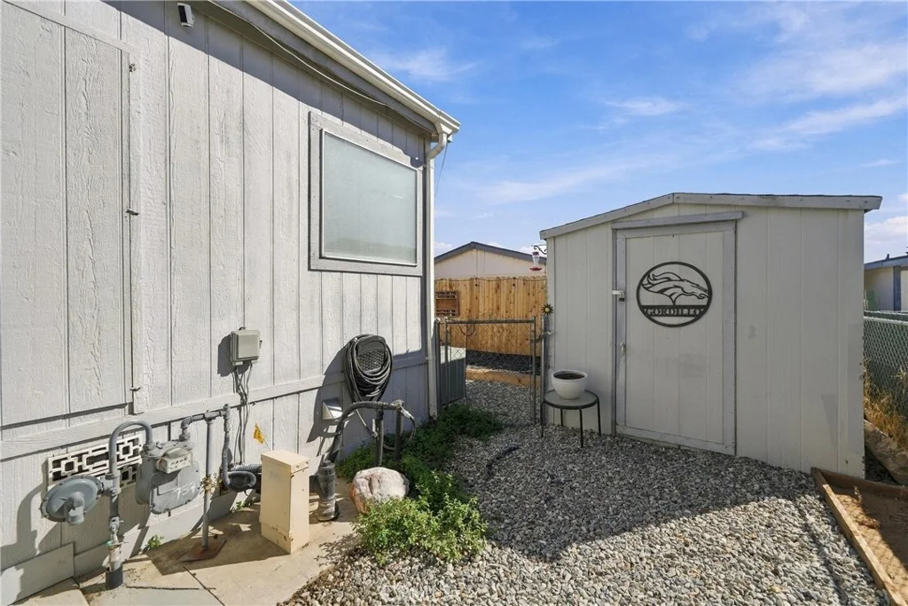 20843 Waalew Rd Unit C96, Apple Valley, CA 92307