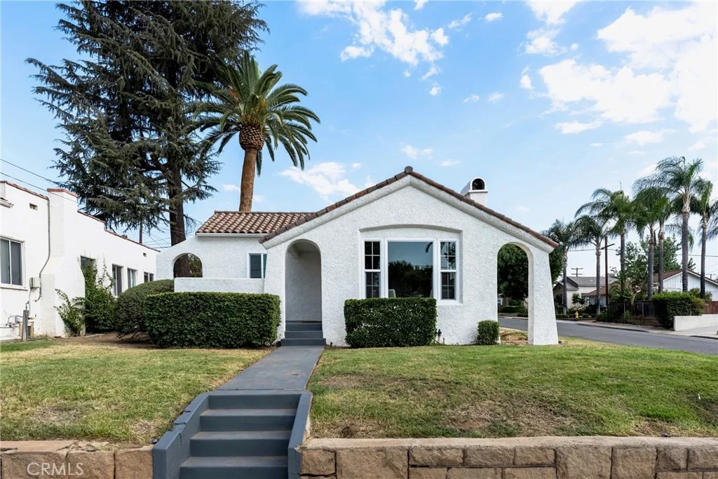 1011 W Cypress Avenue, Redlands, CA 92373