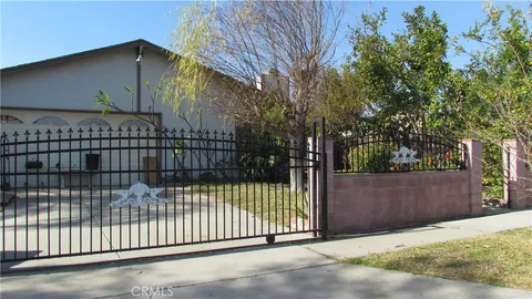 9944 Poplar Avenue, Fontana, CA 92335 - MLS#: TR25025017