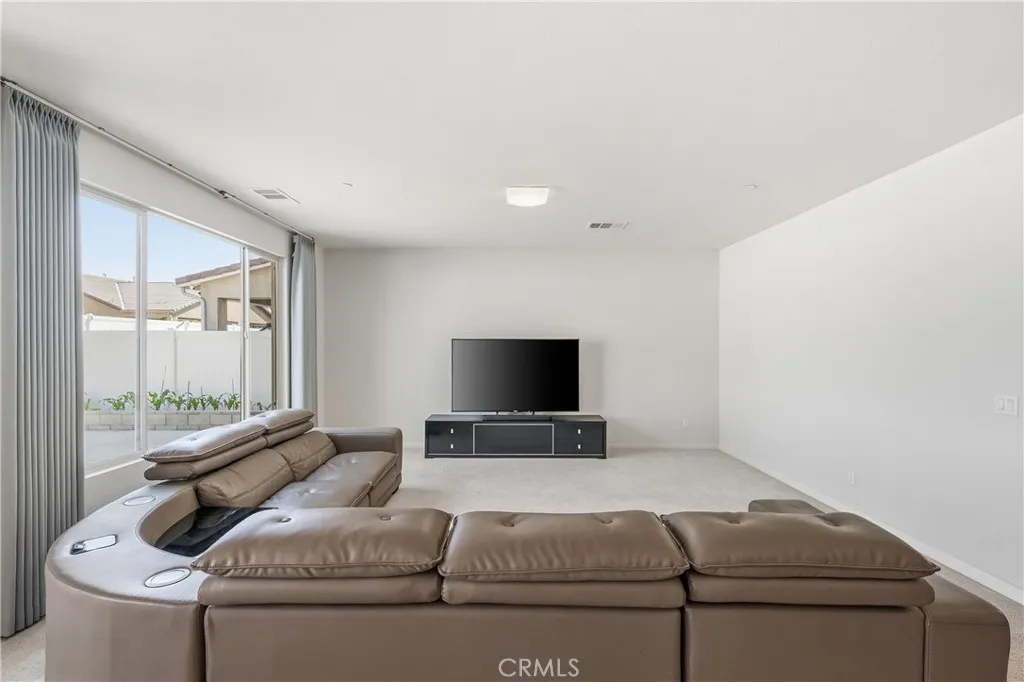 Additional image 8 of 11083 Coral Drive, Jurupa Valley, CA 91752