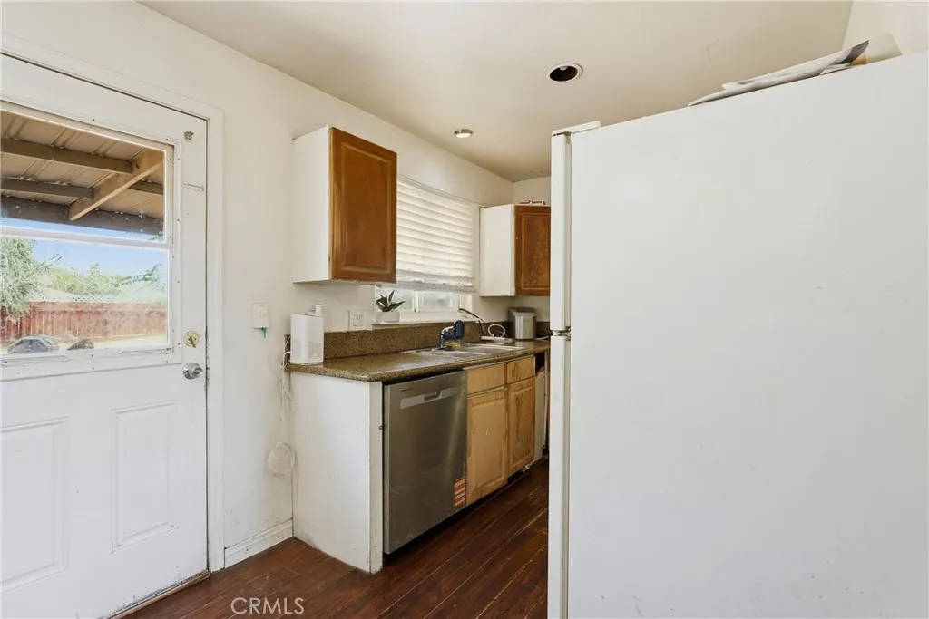 Additional image 13 of 1103 W Milling St, Lancaster, CA 93534