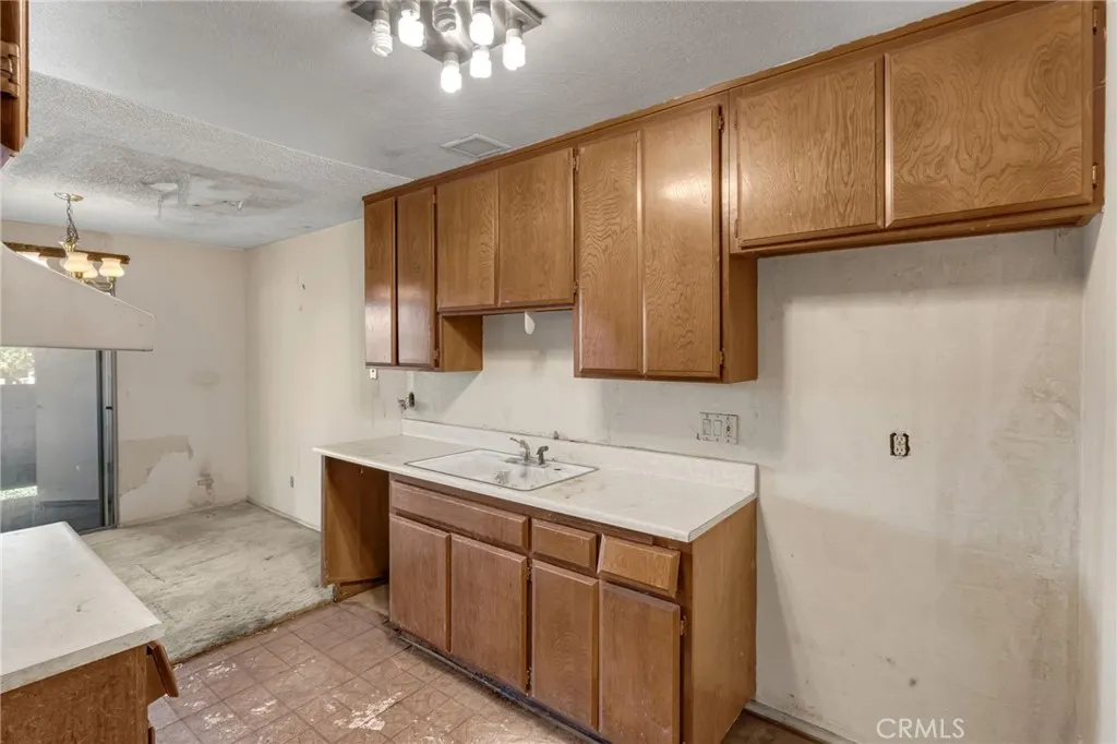 Additional image 69 of 17574 Vandenberg Ln Unit 11, Tustin, CA 92780