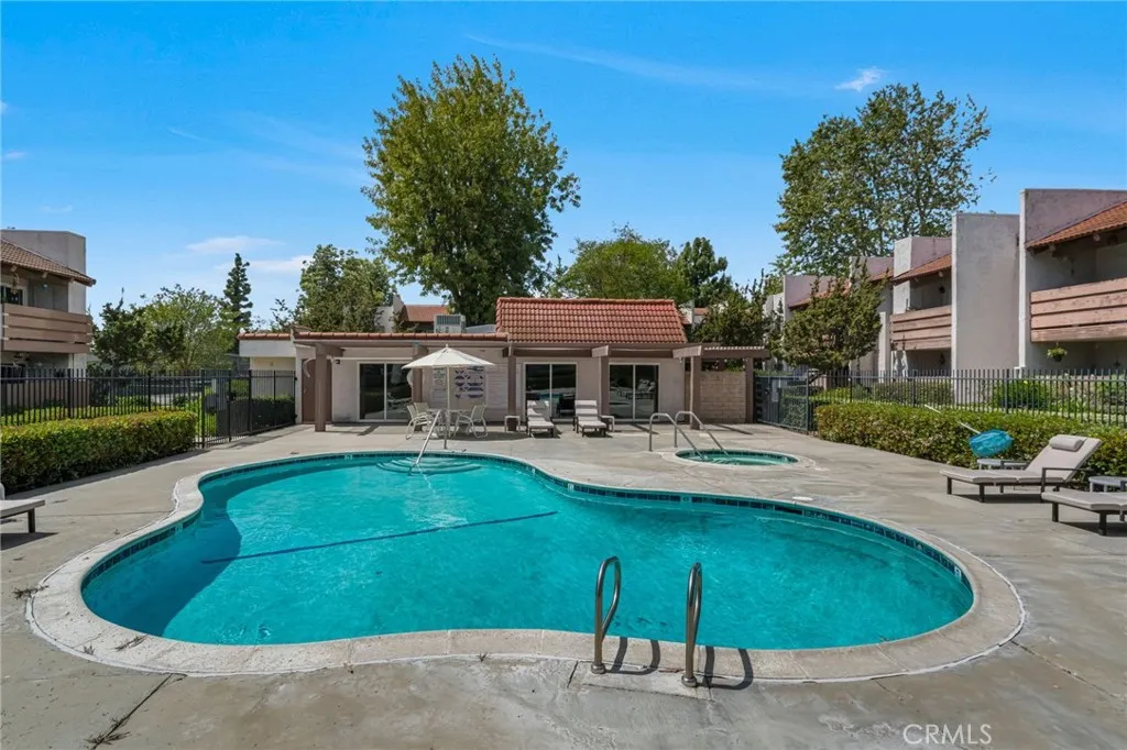 Additional image 96 of 17574 Vandenberg Ln Unit 11, Tustin, CA 92780