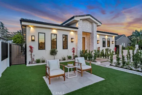 6238 Babcock Avenue, North Hollywood, CA MLS: SR25060546