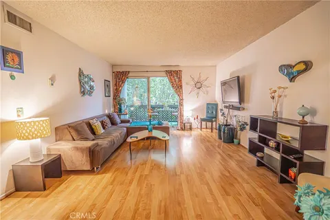 23515 Lyons Avenue Unit 116, Valencia, CA MLS: SR25085482