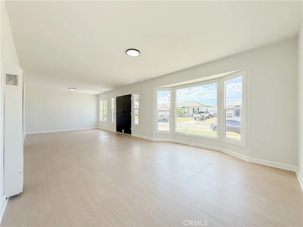 900 N Evers Avenue, Compton, CA 90220 photo 3
