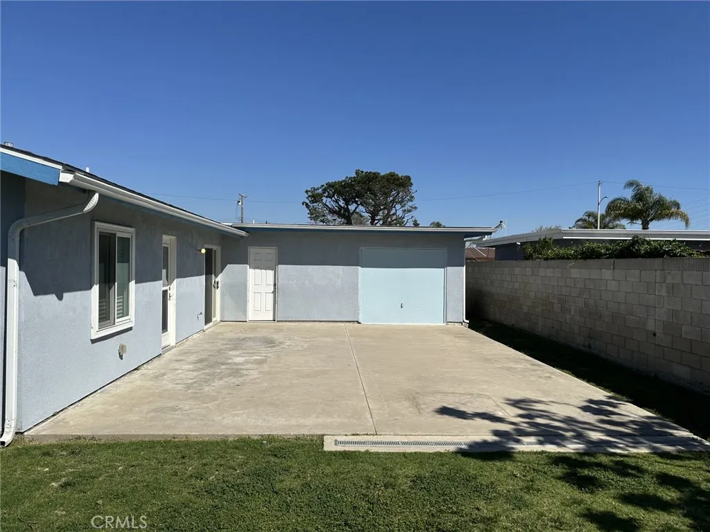 Additional image 7 of 19111 Carp Circle, Huntington Beach, CA 92646