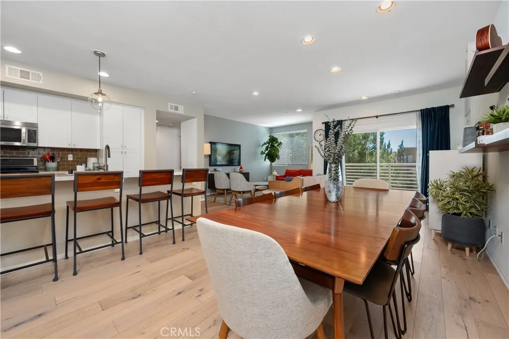 Additional image 6 of 13025 Park Place Unit 301, Hawthorne, CA 90250