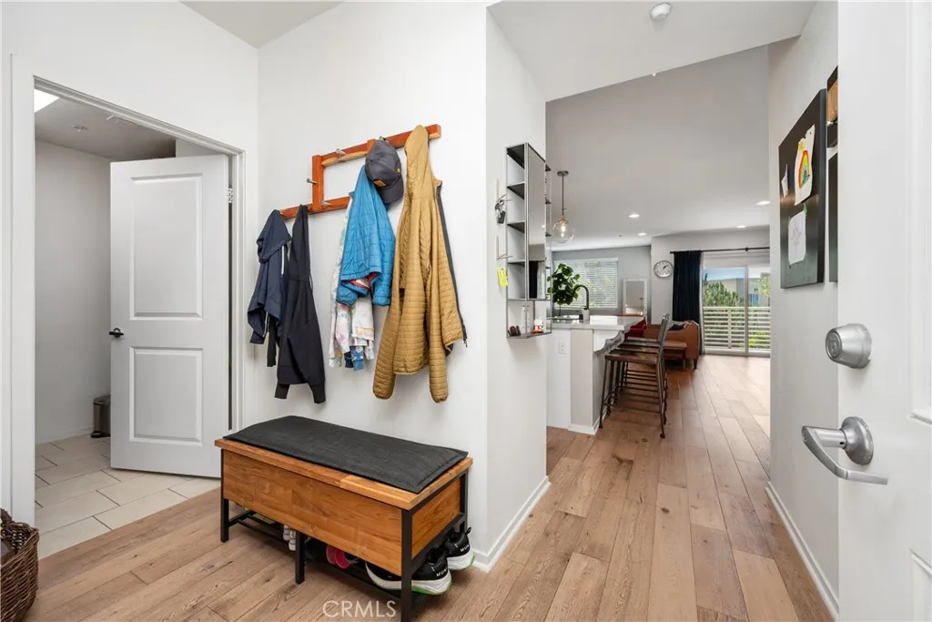 Additional image 4 of 13025 Park Place Unit 301, Hawthorne, CA 90250