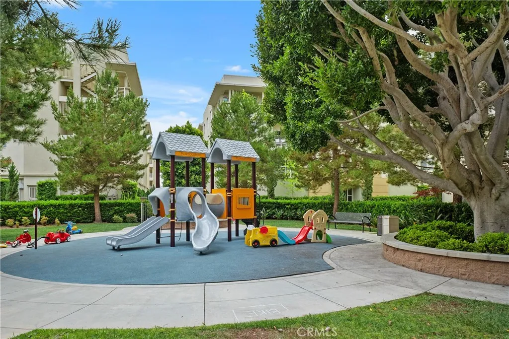 Additional image 62 of 13025 Park Place Unit 301, Hawthorne, CA 90250