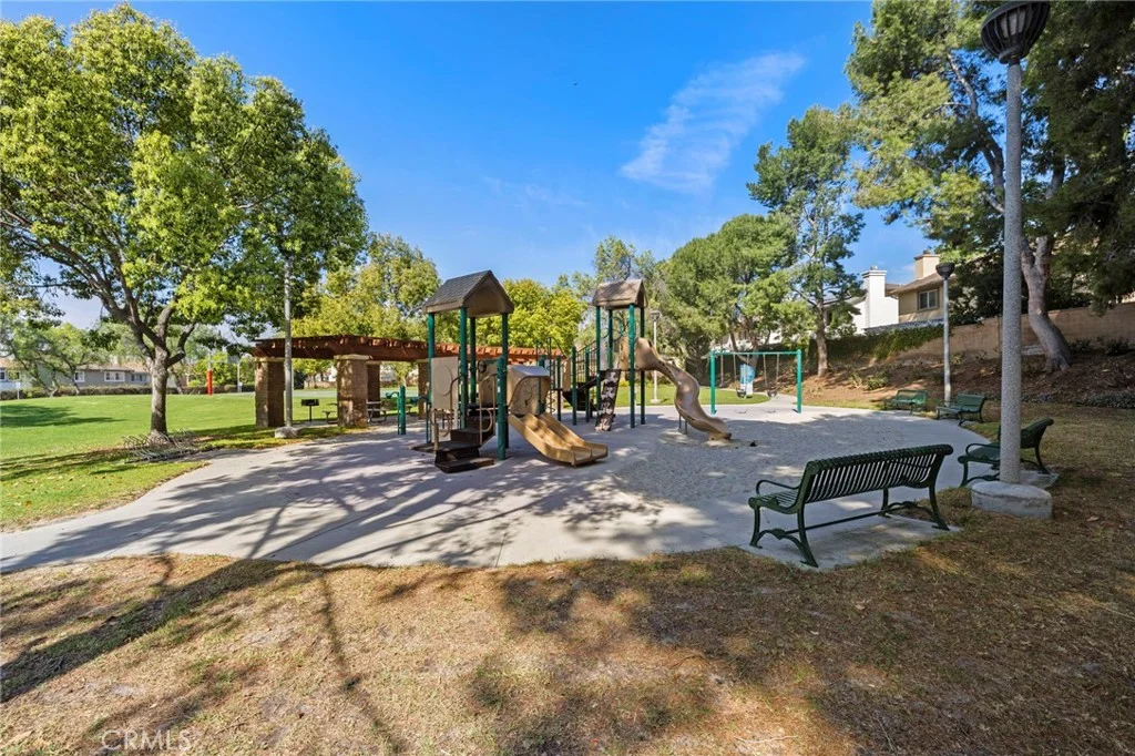 23 Amoret Dr, Irvine, CA 92602