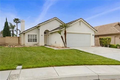 14805 Foxfield Lane, Fontana, CA MLS: IV25087574